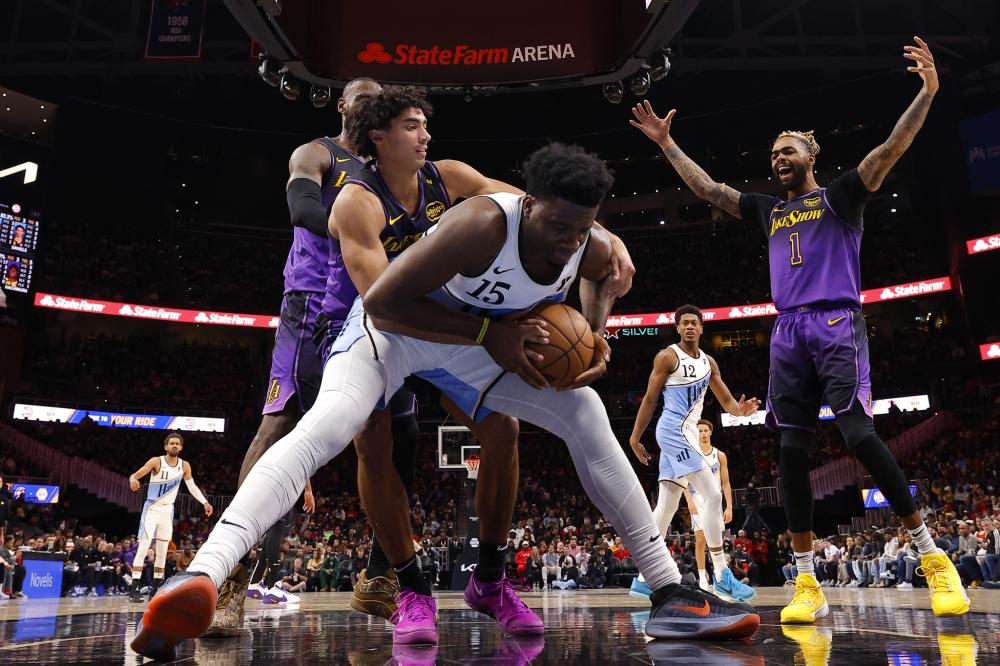 正在被更多 正在被更多