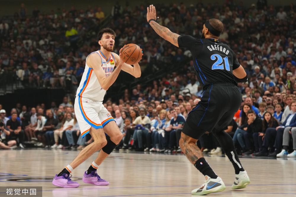 引人注目的 引人注目的