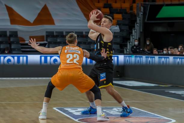 青年球员培 青年球员培