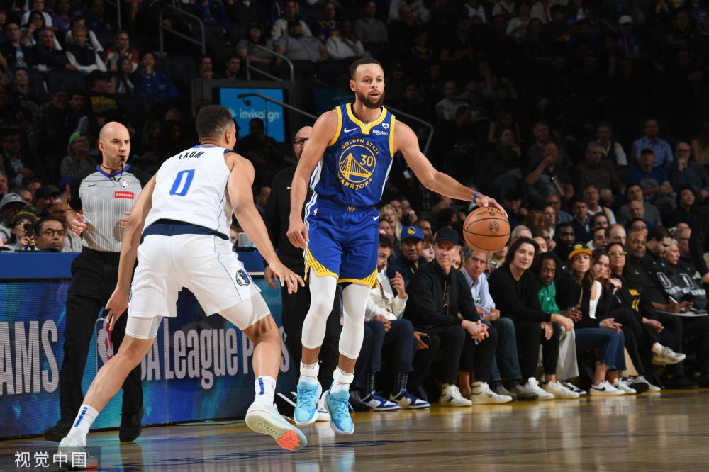 防守疏漏被 防守疏漏被