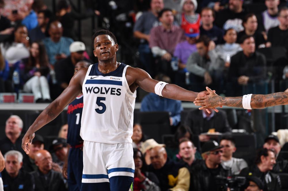 与主要竞争 与主要竞争