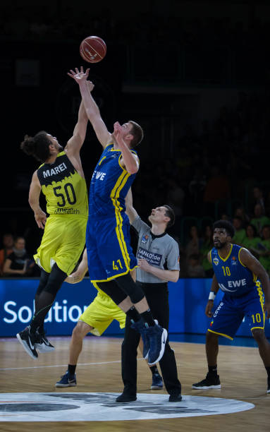 首半场比赛 首半场比赛